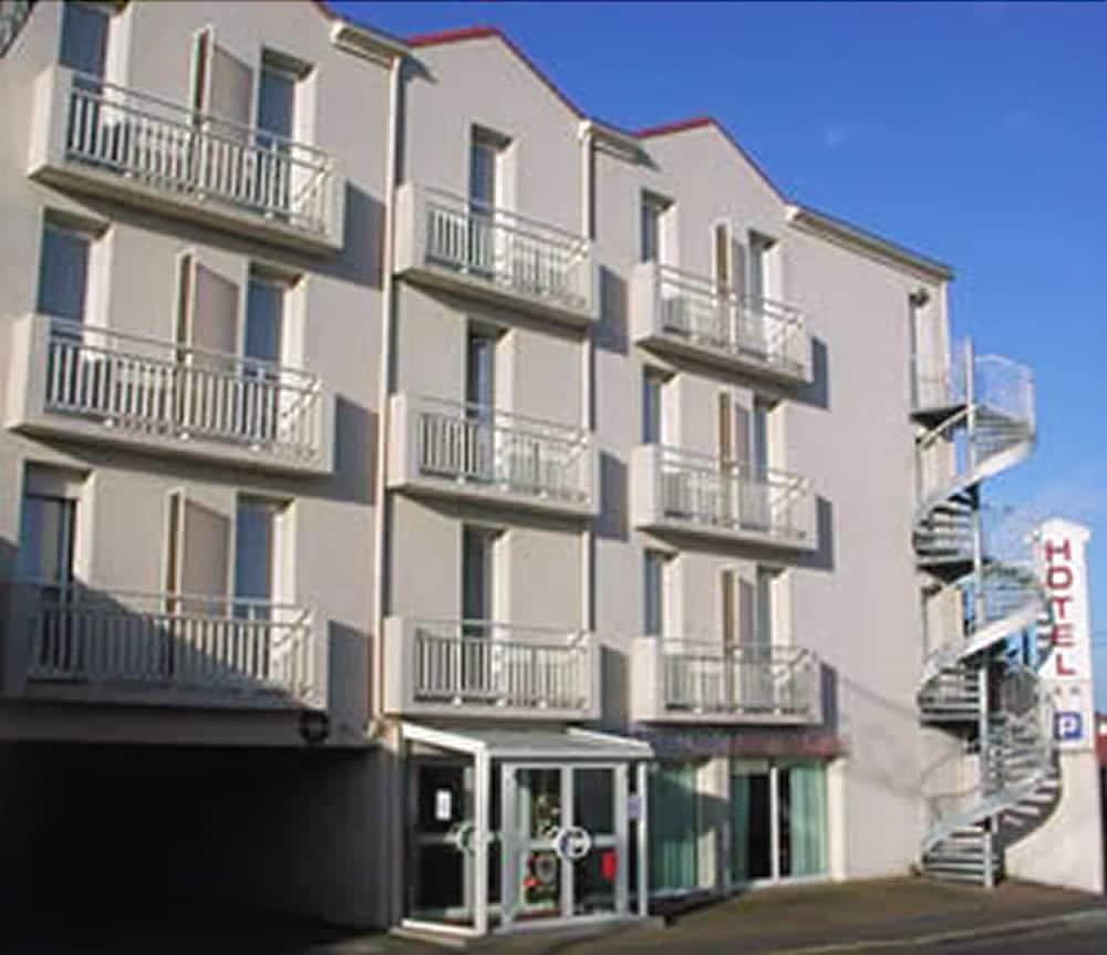 Brit Hotel Les Alizes ポルニック エクステリア 写真