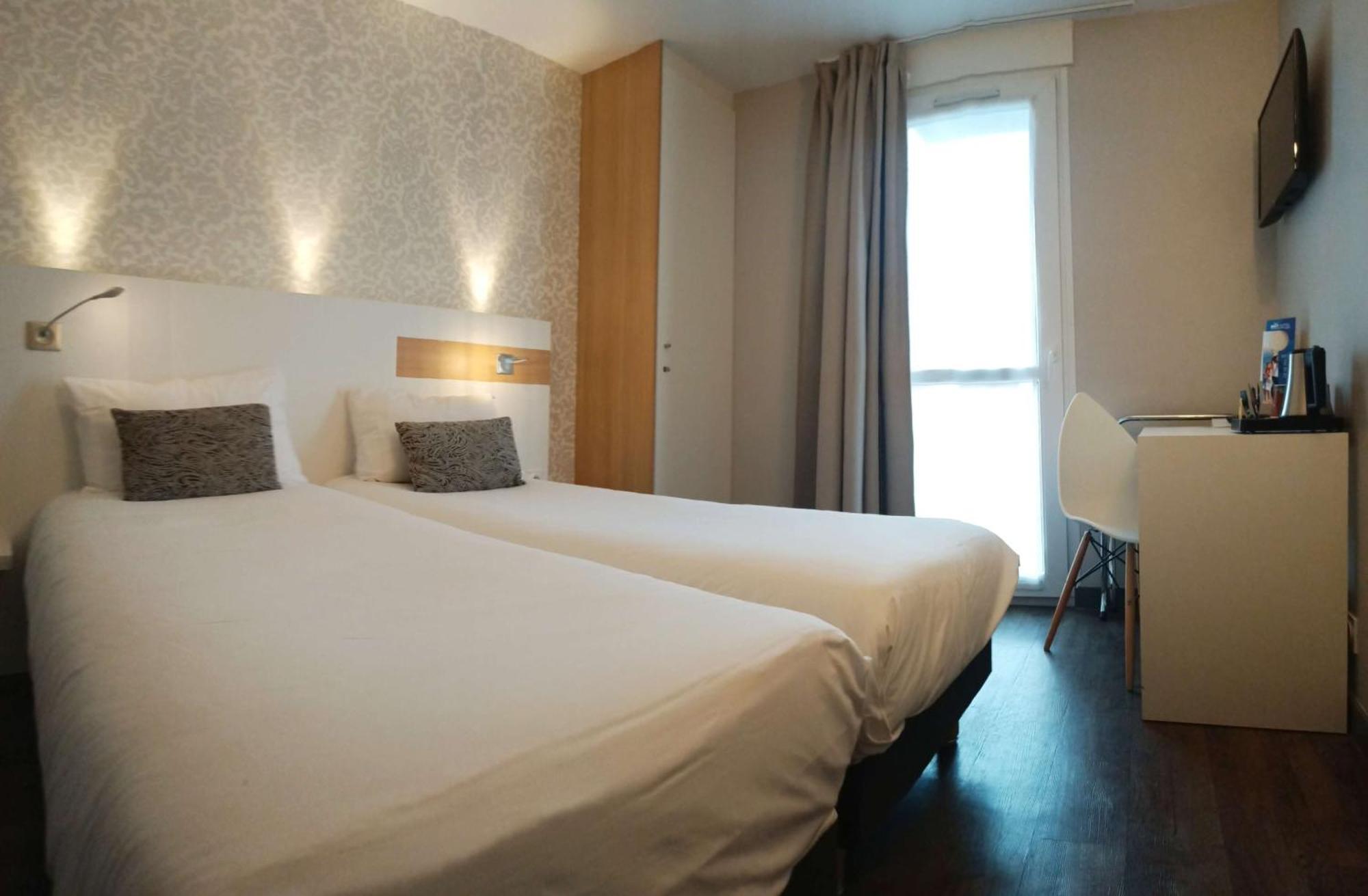 Brit Hotel Les Alizes ポルニック エクステリア 写真