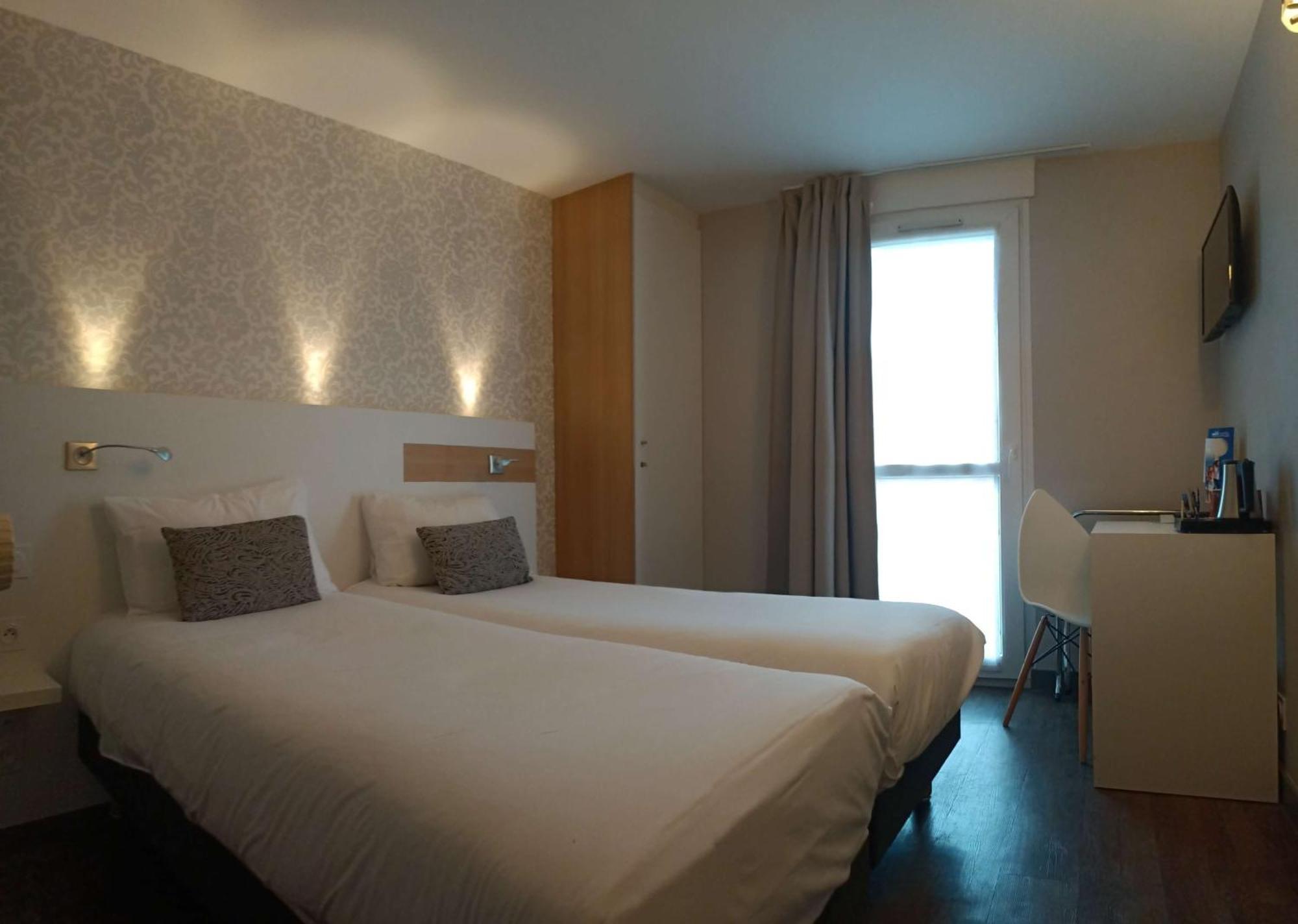 Brit Hotel Les Alizes ポルニック エクステリア 写真