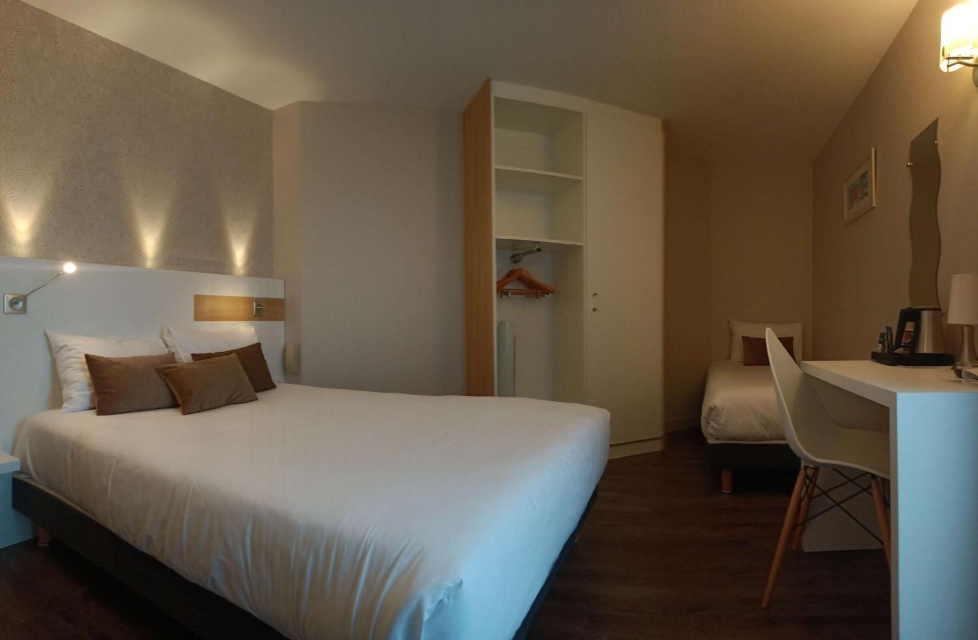 Brit Hotel Les Alizes ポルニック エクステリア 写真