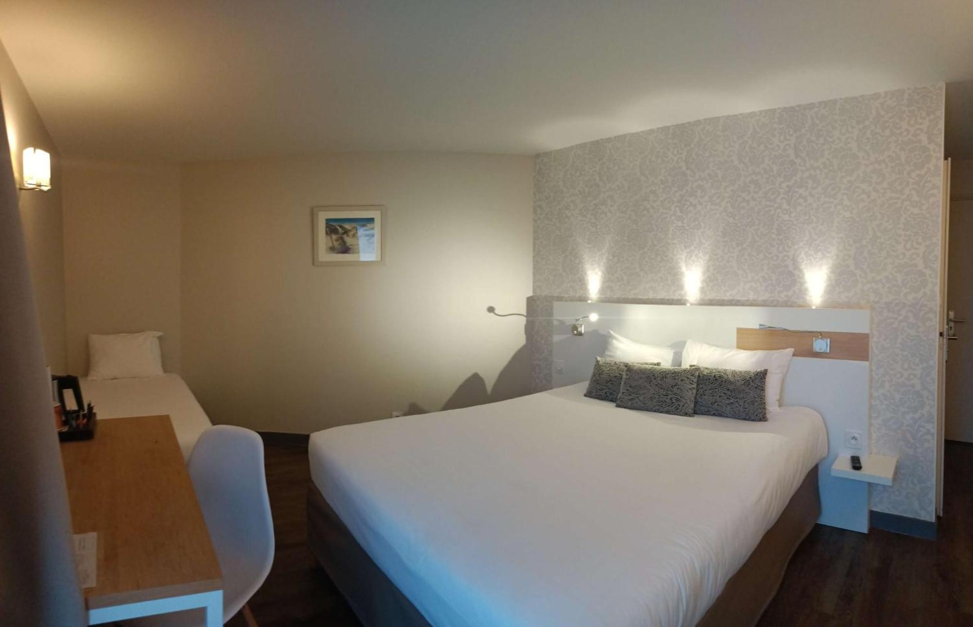 Brit Hotel Les Alizes ポルニック エクステリア 写真