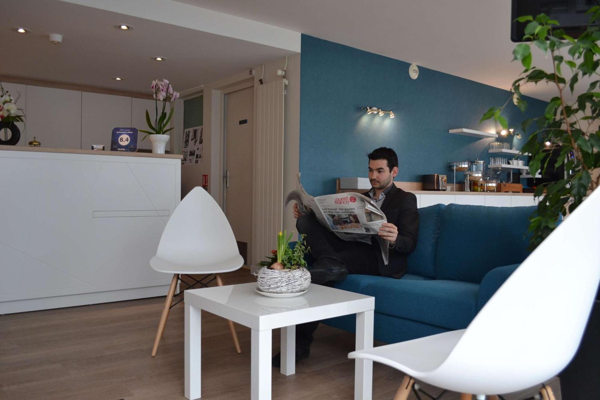Brit Hotel Les Alizes ポルニック エクステリア 写真