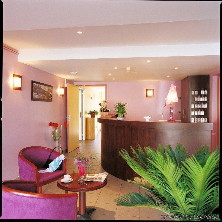 Brit Hotel Les Alizes ポルニック エクステリア 写真