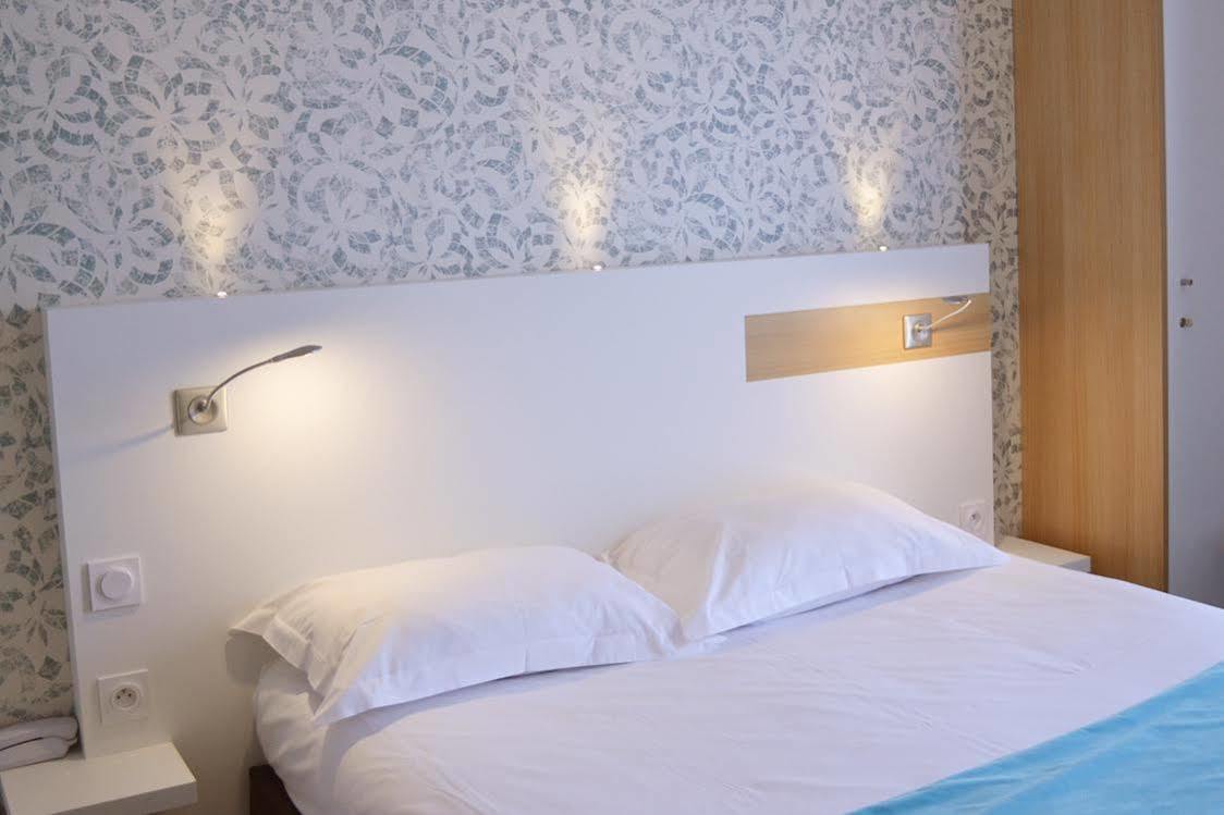Brit Hotel Les Alizes ポルニック エクステリア 写真